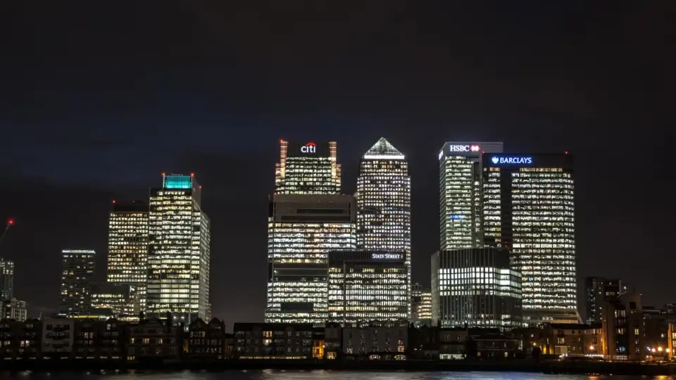 英国银行三个月内因加密货币限制面临逾万起投诉