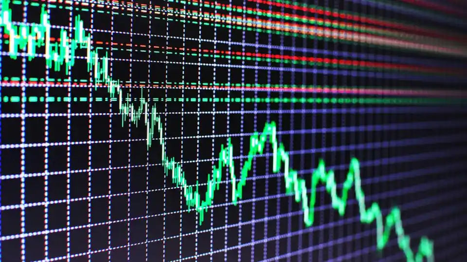 比特币、以太坊和 XRP 下跌，加密货币爆仓金额接近 10 亿美元